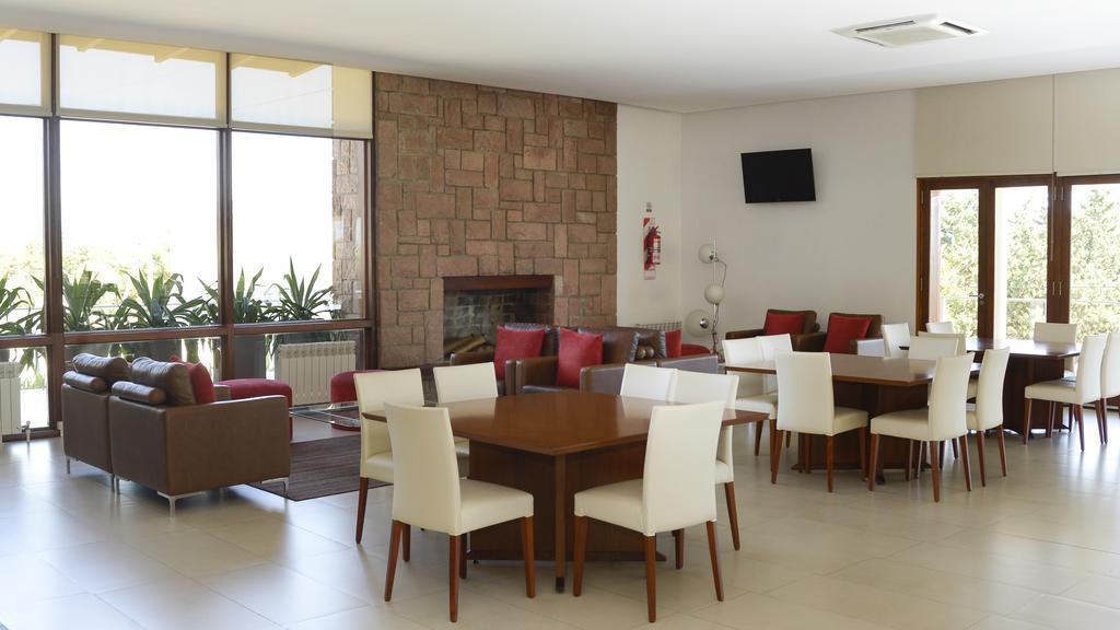 Hotel 15 de Mayo Villa Carlos Paz Buitenkant foto