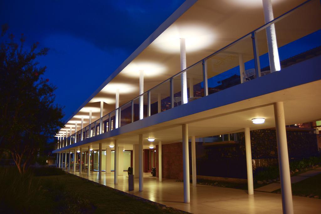 Hotel 15 de Mayo Villa Carlos Paz Buitenkant foto